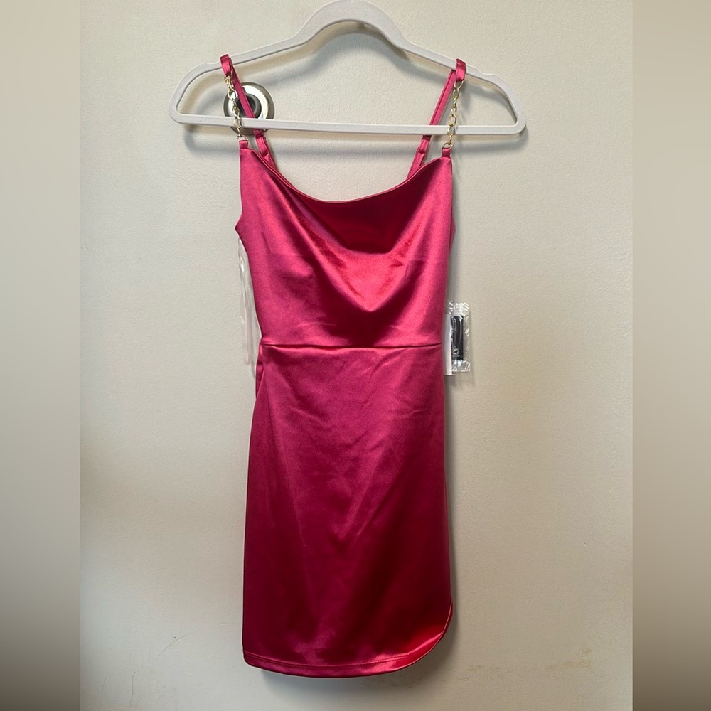 pink dress